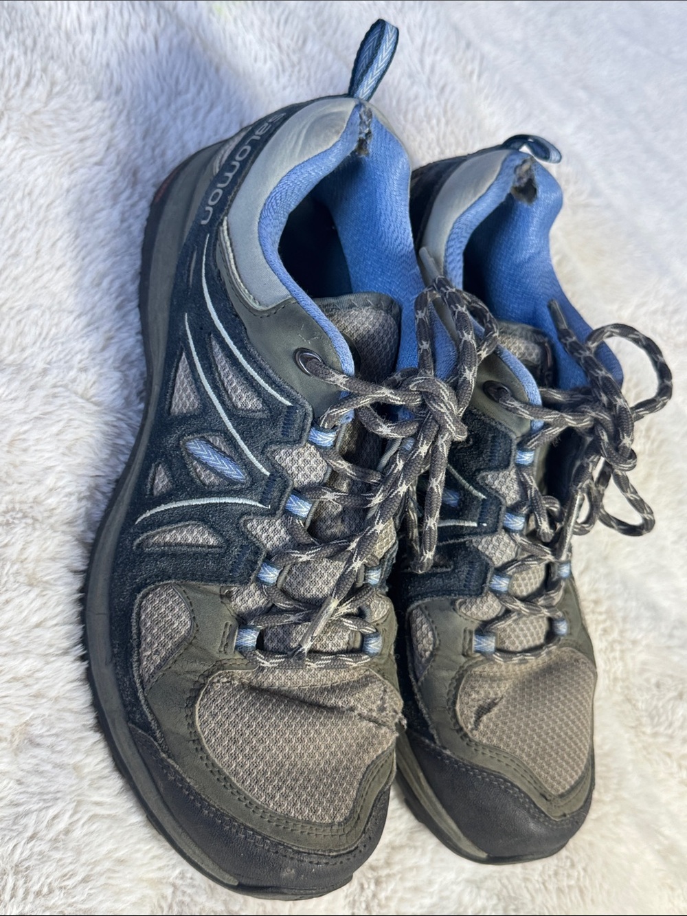Salomon Contagrip Women's Hiking Shoes Size 9